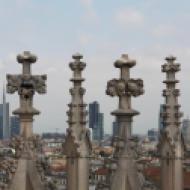alte und neue skyline in Mailand